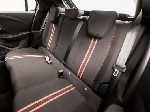 Opel Corsa 1.2 GS Line 131Pk Automaat (VIRTUAL COCKPIT, BLACK SPORT, APPLE CARPLAY, GROOT NAVI, 360 CAMERA, ... ActivLease financial lease