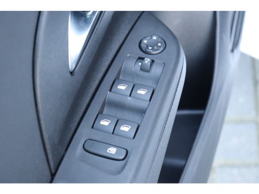 Opel Corsa 1.2 HYBRID 100PK GS AUTOMAAT / NAVI / LEDER / CLIMA / LED / PDC / 16" LMV / KEYLESS / CAMERA / 1E... ActivLease financial lease