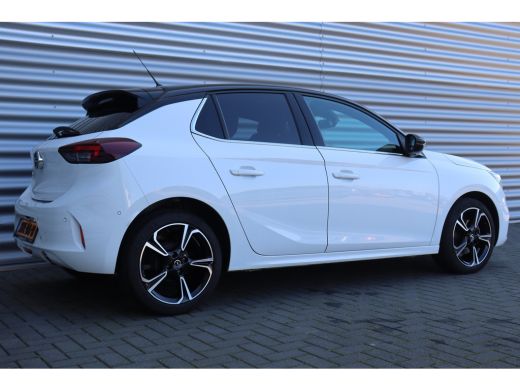 Opel Corsa 1.2 TURBO 100PK 5-DRS ELEGANCE GS-LINE / NAVI / LEDER / CLIMA / LED / PDC / 17" LMV / UNIEK / CAM... ActivLease financial lease