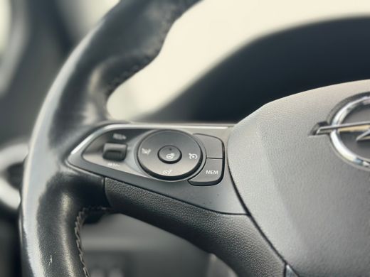 Opel Crossland 1.2 Turbo Elegance 130PK | Comfortstoel | E-climate controle | Chroom | Cruise Control | Apple Ca... ActivLease financial lease