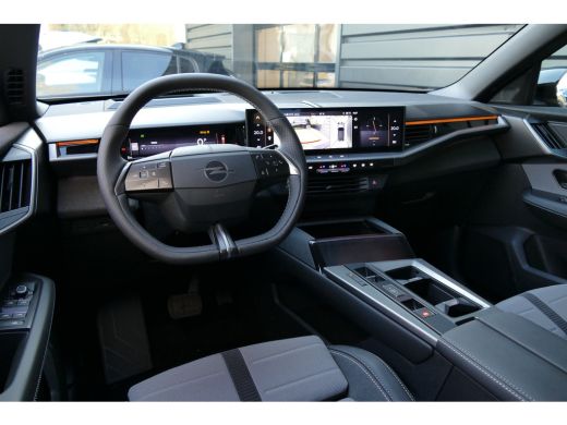 Opel Grandland 1.2 TURBO HYBRID 145PK GS AUTOMAAT / NAVI / CLIMA / PDC / 19"LMV / CAMERA V+A / AGR / DEMO-DEAL /... ActivLease financial lease