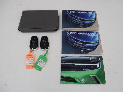 Opel Grandland X 1.6 Turbo Hybrid Business Executive | Stoelverwarming | Adaptive cruise | Camera | Carplay | Stuu... ActivLease financial lease