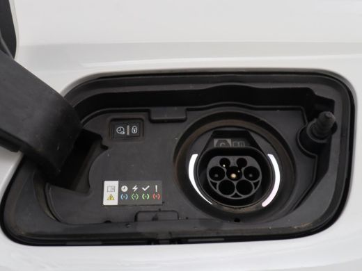 Opel Grandland X 1.6 Turbo Hybrid Business Executive | Stoelverwarming | Adaptive cruise | Camera | Carplay | Stuu... ActivLease financial lease