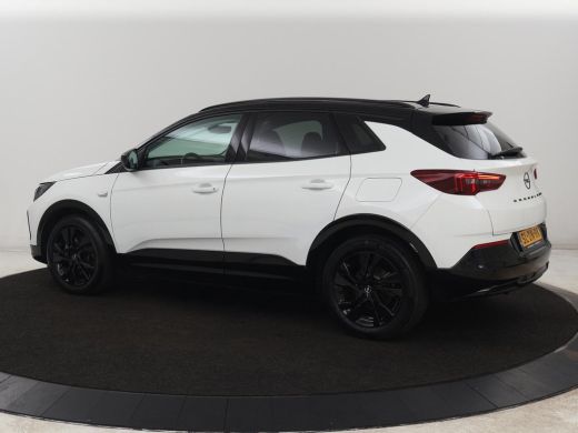 Opel Grandland X 1.6 Turbo Hybrid Business Executive | Stoelverwarming | Adaptive cruise | Camera | Carplay | Stuu... ActivLease financial lease