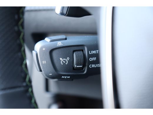 Peugeot 2008 1.2 PURETECH 130PK GT PACK AUTOMAAT / NAVI / LEDER / CLIMA / LED / PDC / 17" LMV / KEYLESS / ALCA... ActivLease financial lease