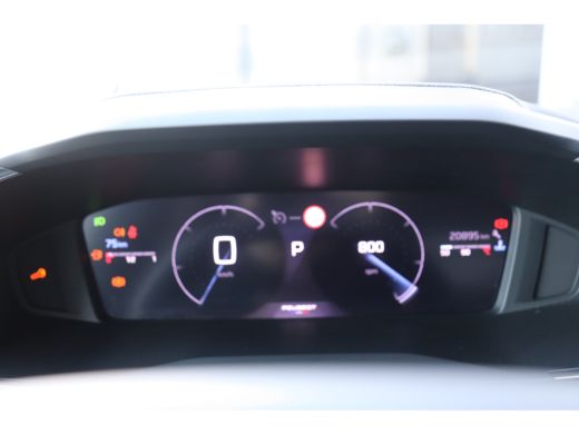 Peugeot 208 1.2 PURETECH 100PK ALLURE AUTOMAAT / NAVI / LEDER / CLIMA / PDC / 16" LMV / CAMERA / WINTERPAKKET... ActivLease financial lease