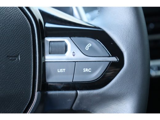 Peugeot 208 1.2 PURETECH 100PK ALLURE AUTOMAAT / NAVI / LEDER / CLIMA / PDC / 16" LMV / CAMERA / WINTERPAKKET... ActivLease financial lease