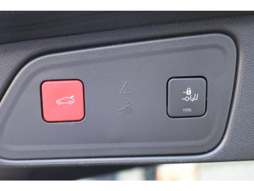 Peugeot 3008 1.6 HYbrid 225 GT | Elek. Achterklep | Drive Assist | Navi | Carplay | Keyless | DAB | Camera | E... ActivLease financial lease