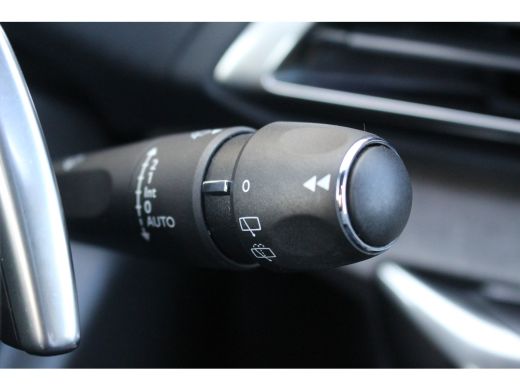 Peugeot 3008 1.6 HYbrid4 300 GT | Pano | Drive Assist | DAB | Keyless | Dodehoeksens. | Navi | Carplay | Pano ... ActivLease financial lease