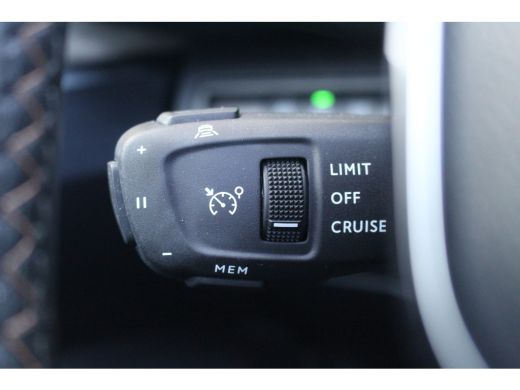 Peugeot 3008 1.6 HYbrid4 300 GT | Pano | Drive Assist | DAB | Keyless | Dodehoeksens. | Navi | Carplay | Pano ... ActivLease financial lease