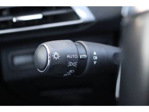 Peugeot 3008 1.6 HYbrid4 300 GT | Pano | Drive Assist | DAB | Keyless | Dodehoeksens. | Navi | Carplay | Pano ... ActivLease financial lease