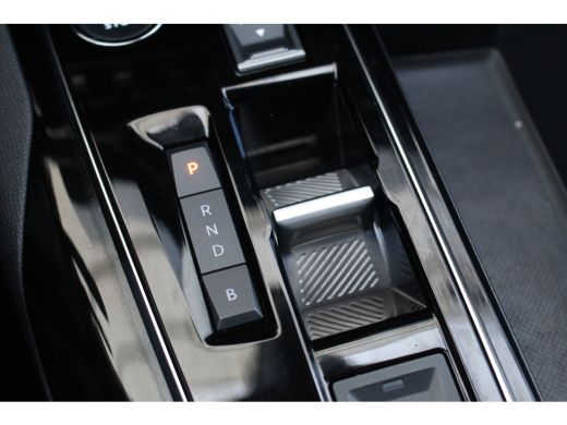 Peugeot 3008 1.6 HYbrid4 300 GT | Pano | Drive Assist | DAB | Keyless | Dodehoeksens. | Navi | Carplay | Pano ... ActivLease financial lease