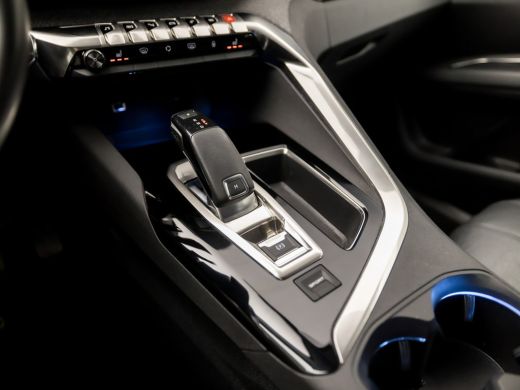 Peugeot 5008 1.2 PureTech Allure Sport 7 Persoons 131Pk Automaat (APPLE CARPLAY, GROOT NAVI, MEMORY SEATS, LED... ActivLease financial lease