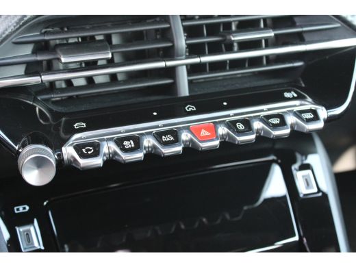 Peugeot e-2008 EV Allure 54 kWh | Automaat | Navigatie | Camera | Fase 3 laden | Nieuw model | Apple carplay | ActivLease financial lease