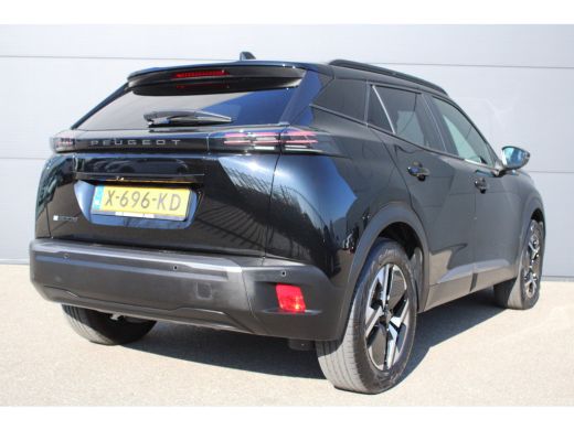 Peugeot e-2008 EV Allure 54 kWh | Automaat | Navigatie | Camera | Fase 3 laden | Nieuw model | Apple carplay | ActivLease financial lease