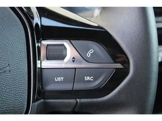 Peugeot e-2008 EV Allure 54 kWh | Automaat | Navigatie | Camera | Fase 3 laden | Nieuw model | Apple carplay | ActivLease financial lease