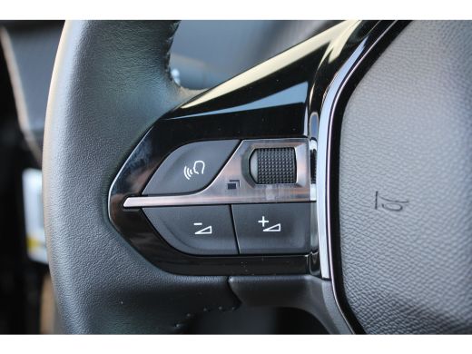 Peugeot e-2008 EV Allure 54 kWh | Automaat | Navigatie | Camera | Fase 3 laden | Nieuw model | Apple carplay | ActivLease financial lease