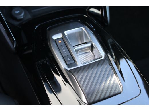 Peugeot e-2008 EV Allure 54 kWh | Automaat | Navigatie | Camera | Fase 3 laden | Nieuw model | Apple carplay | ActivLease financial lease