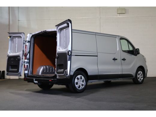 Renault Trafic 2.0 dCi 150pk L2 H1 Automaat ActivLease financial lease