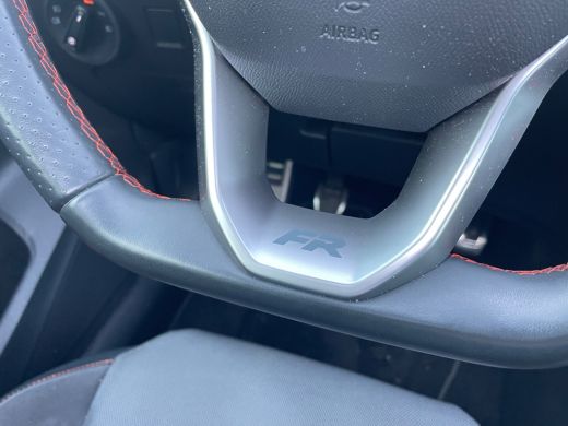 Seat Ateca 1.5 150pk TSI FR Business Intense Verwarmbare voorruit | Verwarmbaar stuurwiel | Panoramadak ActivLease financial lease