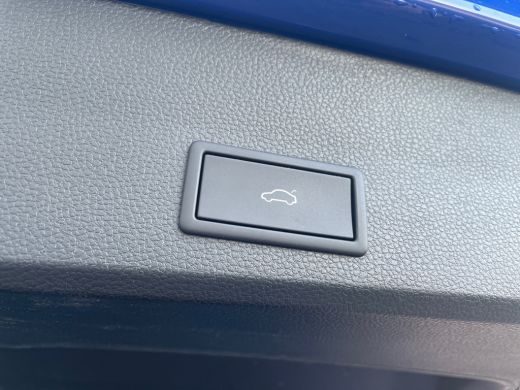 Seat Ateca 1.5 150pk TSI FR Business Intense Verwarmbare voorruit | Verwarmbaar stuurwiel | Panoramadak ActivLease financial lease