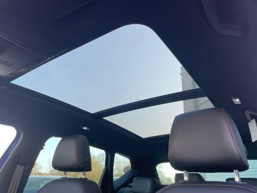 Seat Ateca 1.5 150pk TSI FR Business Intense Verwarmbare voorruit | Verwarmbaar stuurwiel | Panoramadak ActivLease financial lease