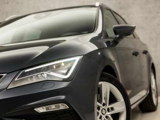 Seat Leon 1.5 TSI FR Ultimate Sport 150Pk Automaat (VIRTUAL COCKPIT, APPLE CARPLAY, NAVIGATIE, KEYLESS, CAM... ActivLease financial lease