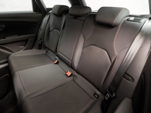 Seat Leon 1.5 TSI FR Ultimate Sport 150Pk Automaat (VIRTUAL COCKPIT, APPLE CARPLAY, NAVIGATIE, KEYLESS, CAM... ActivLease financial lease