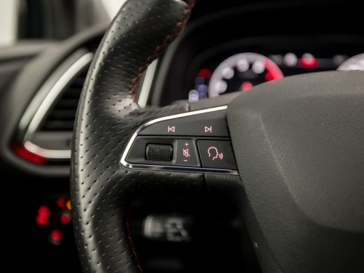 Seat Leon 1.5 TSI FR Ultimate Sport 150Pk Automaat (VIRTUAL COCKPIT, APPLE CARPLAY, NAVIGATIE, KEYLESS, CAM... ActivLease financial lease