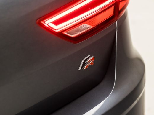 Seat Leon 1.5 TSI FR Ultimate Sport 150Pk Automaat (VIRTUAL COCKPIT, APPLE CARPLAY, NAVIGATIE, KEYLESS, CAM... ActivLease financial lease