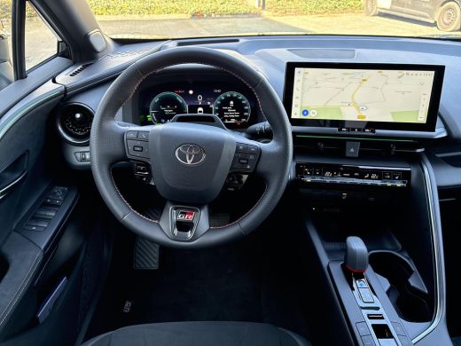 Toyota C-HR 2.0 Plug-in Hybrid 220 Black Edition **BLACK EDITION/ NIEUWE AUTO/ DIRECT LEVERBAAR** ActivLease financial lease