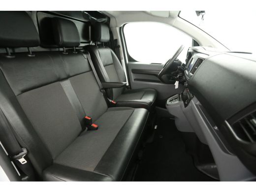 Toyota ProAce Standard Range 50 kWh L1H1 | Snelladen | SOH 94% | Airco | Cruise | Carplay | Trekhaak | 3 Zits |... ActivLease financial lease