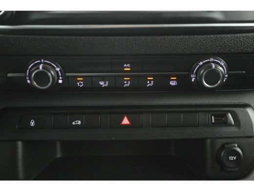 Toyota ProAce Standard Range 50 kWh L1H1 | Snelladen | SOH 94% | Airco | Cruise | Carplay | Trekhaak | 3 Zits |... ActivLease financial lease