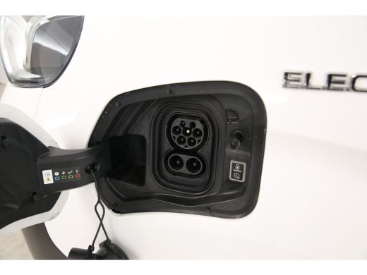 Toyota ProAce Standard Range 50 kWh L1H1 | Snelladen | SOH 94% | Airco | Cruise | Carplay | Trekhaak | 3 Zits |... ActivLease financial lease