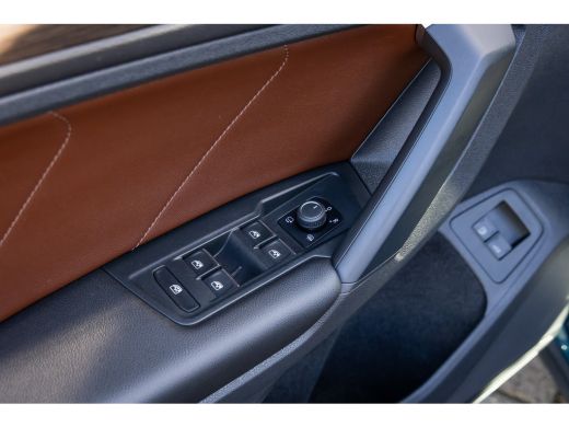 Volkswagen Tiguan 1.4 TSI eHybrid PHEV Elegance | Trekhaak/1800kg | Camera | Leder | Matrix led | Adap crusie | Hea... ActivLease financial lease