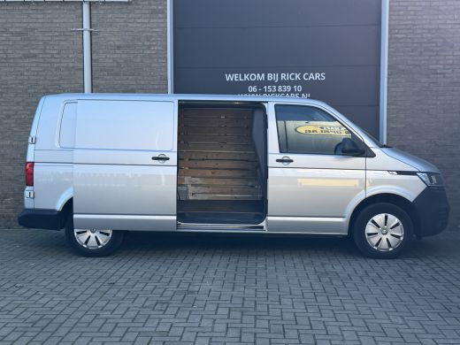 Volkswagen Transporter 2.0 TDI 150PK Euro 6 L2H1 CarPlay/cruise control/trekhaak/camera ActivLease financial lease