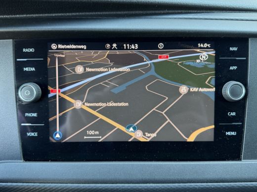 Volkswagen Transporter 2.0 TDI 150PK Euro 6 L2H1 CarPlay/cruise control/trekhaak/camera ActivLease financial lease