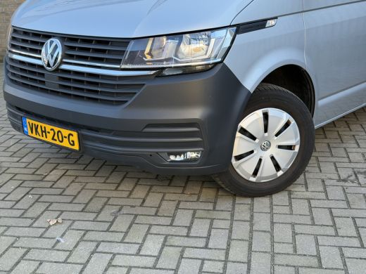 Volkswagen Transporter 2.0 TDI 150PK Euro 6 L2H1 CarPlay/cruise control/trekhaak/camera ActivLease financial lease