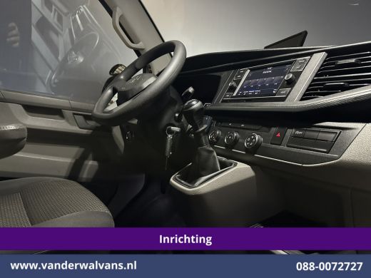 Volkswagen Transporter 2.0 TDI L2H1 inrichting Euro6 Airco | Omvormer | Camera | Imperiaal | Apple Carplay | Cruisecontr... ActivLease financial lease