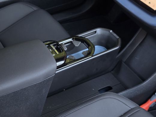 Volvo  EX30 Single Motor Extended Range Plus 69 kWh | Stuur/stoelverwarming | Harman/Kardon | Camera | Adapti... ActivLease financial lease