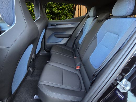 Volvo  EX30 Single Motor Extended Range Plus 69 kWh | Stuur/stoelverwarming | Harman/Kardon | Camera | Adapti... ActivLease financial lease