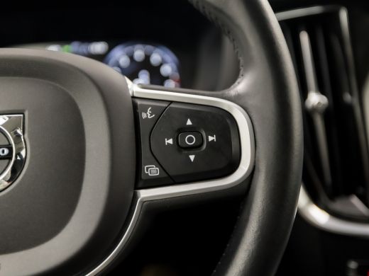 Volvo  V60 2.0 B4 Inscription 197Pk Automaat (APPLE CARPLAY, GROOT NAVI, CAMERA, HARMAN/KARDON, STOELVERWARM... ActivLease financial lease