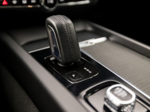 Volvo  V60 2.0 B4 Inscription 197Pk Automaat (APPLE CARPLAY, GROOT NAVI, CAMERA, HARMAN/KARDON, STOELVERWARM... ActivLease financial lease