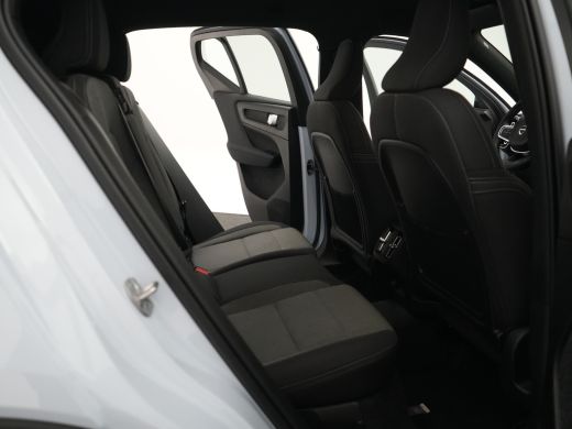 Volvo  XC40 2.0 B4 Plus Dark | Harman/Kardon | Adaptive Cruise | BLIS | Keyless | Google ActivLease financial lease