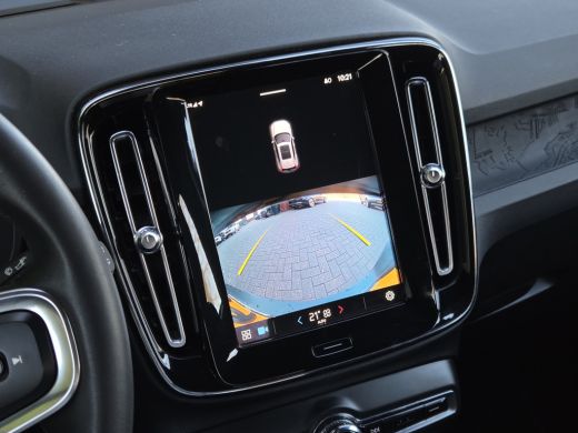 Volvo  XC40 Recharge Core | Camera | CarPlay | Lane Keeping | Climate | 19" Velgen ActivLease financial lease