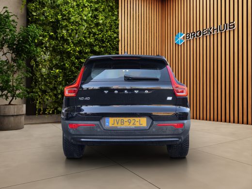 Volvo  XC40 Recharge Core | Camera | CarPlay | Lane Keeping | Climate | 19" Velgen ActivLease financial lease