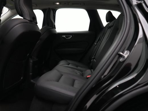 Volvo  XC60 T6 AWD Ultra Dark | 360&deg; Camera | Head-Up | Panoramadak | Trekhaak ActivLease financial lease