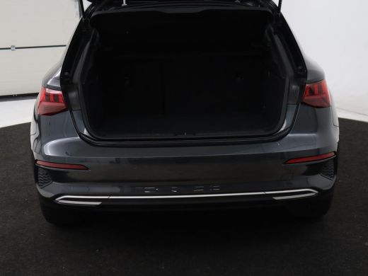 Audi A3 30 TFSI Advanced edition | Sportstoelen | Carplay | Virtual Cockpit | Park Assist | Full LED | Na... ActivLease financial lease