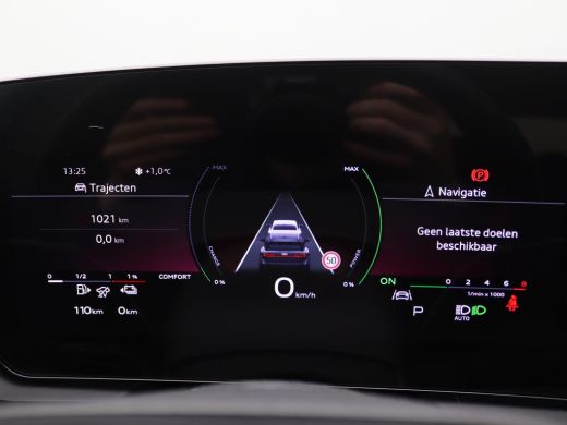 Audi A6 Avant 2.0 e-hybrid quattro S edition Competition 367PK Tech Pro, trekhaak, elek. stoelen, head-up... ActivLease financial lease