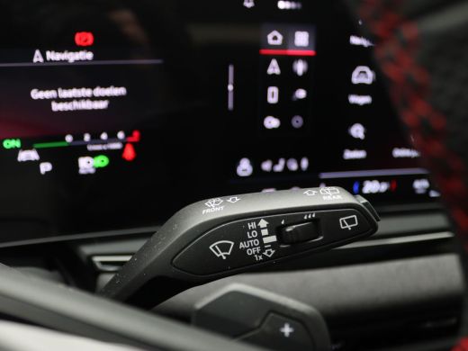 Audi A6 Avant 2.0 e-hybrid quattro S edition Competition 367PK Tech Pro, trekhaak, elek. stoelen, head-up... ActivLease financial lease